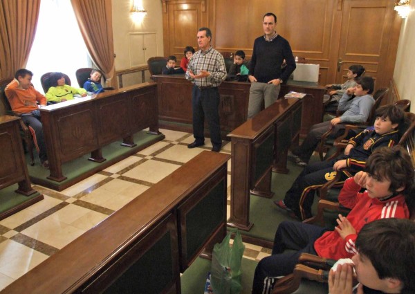 Xiquets martinez valls visita ajuntament Ontinyent