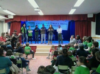 oltra a les escoles