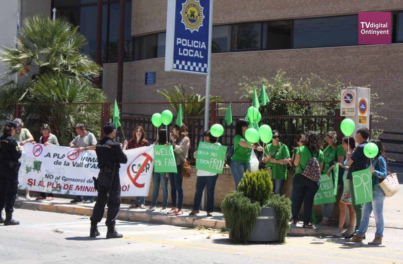Xiulits i pitada a Fabra a Ontinyent